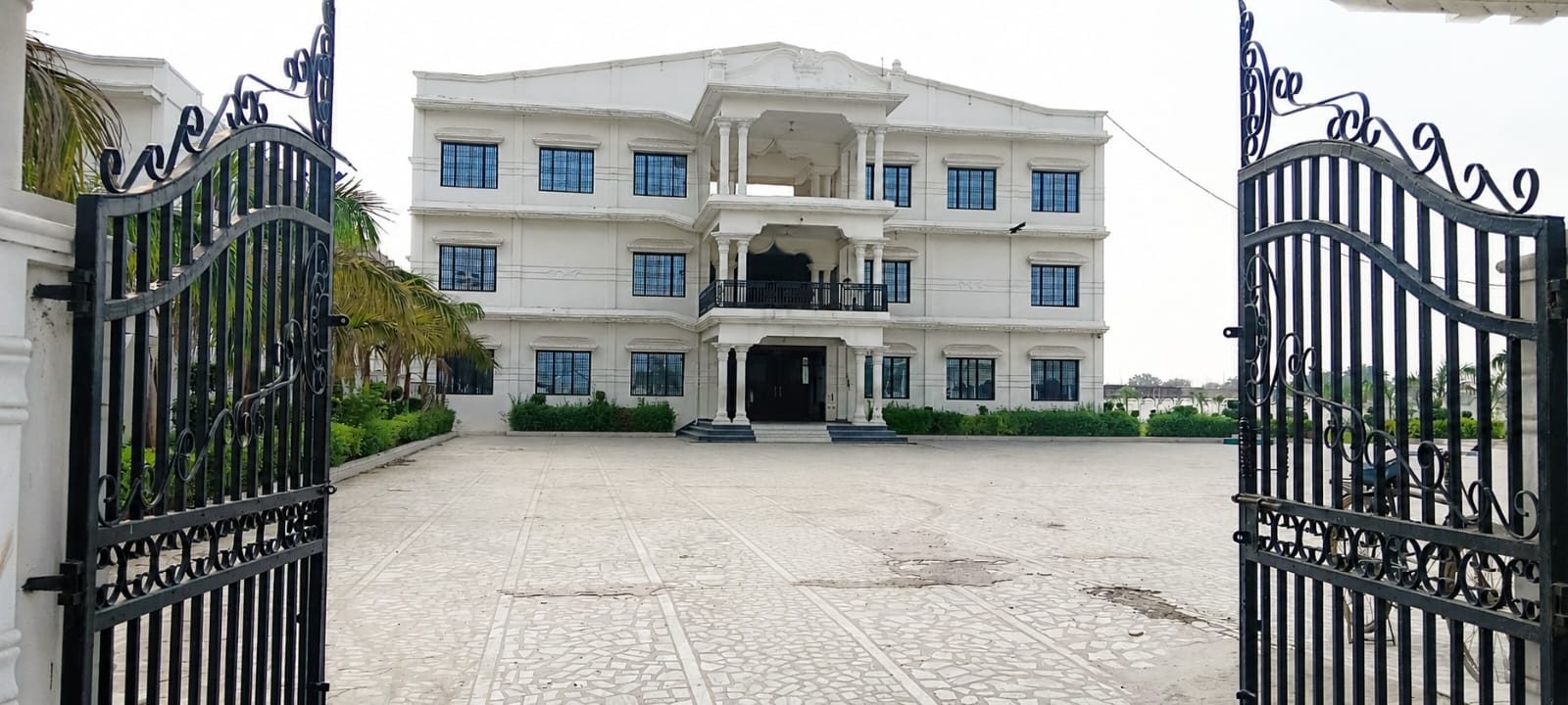 United University side view